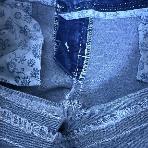 AMETHYST Y2K Style Low Rise Flare Denim Jeans w/ Stretch, Size 5 - Picture 7 of 11